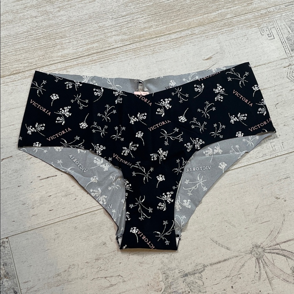 Victoria's Secret Black and White Floral Logo Cheeky Panties Size Small